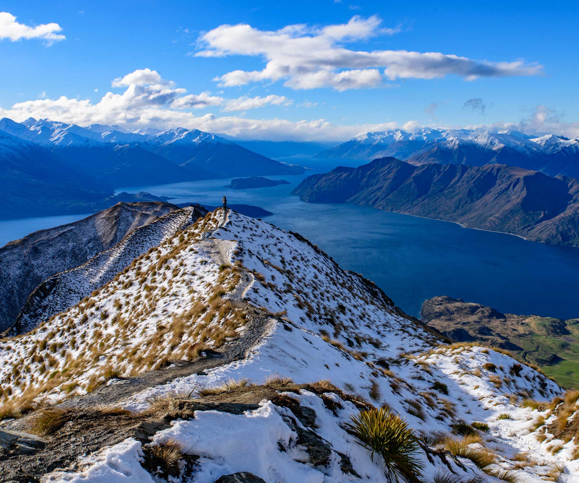 Looking over Lake Wanaka from a snowy Roy